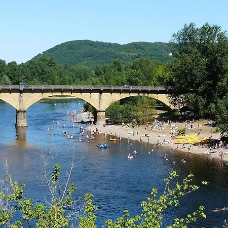Le Camp Du Tustal Holiday home Saint-Julien-de-Lampon