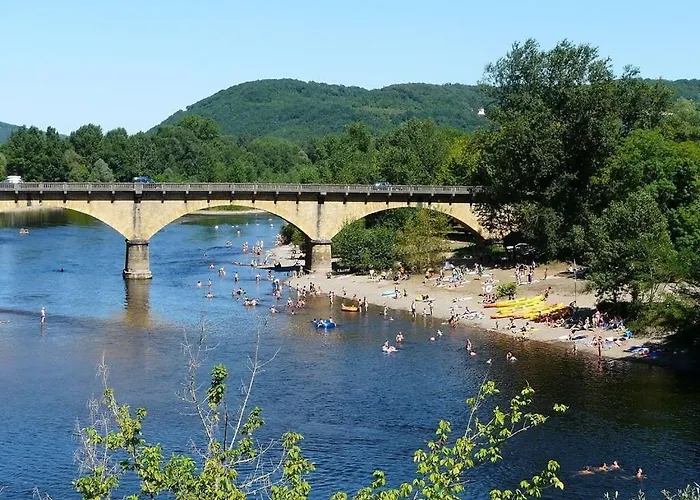 Le Camp Du Tustal Dom wakacyjny Saint-Julien-de-Lampon